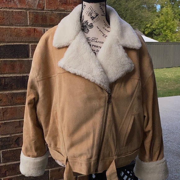 Levi’s Cocoon Bomber Trucker Jacket in goat suede w/soft Sherpa lining. - Picture 3 of 15